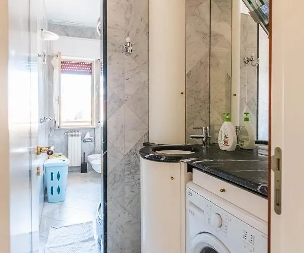 Anita Domus - Con Vista A *